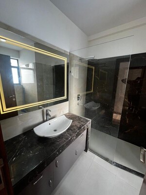 Team Area in 3 BHK Apartment at M3M Golf Estate, Sector 65 – for Rent