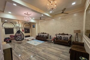 Room in 3 BHK Apartment at Byculla – for Sale