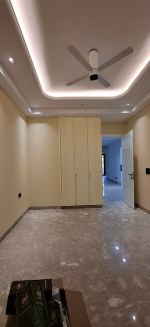 Building Lobby in 3 BHK Builder Floor at Chittaranjan Park – for Sale