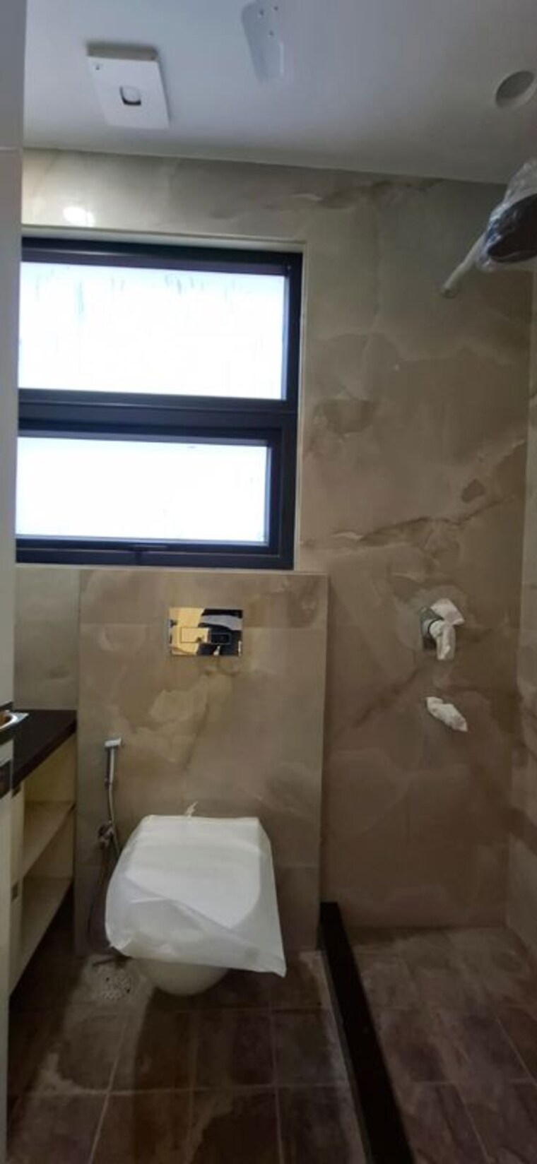 Bathroom, chittaranjan park 3 Bedroom 1440 Sq.Ft. Builder Floor In Chittaranjan Park Delhi 10716262