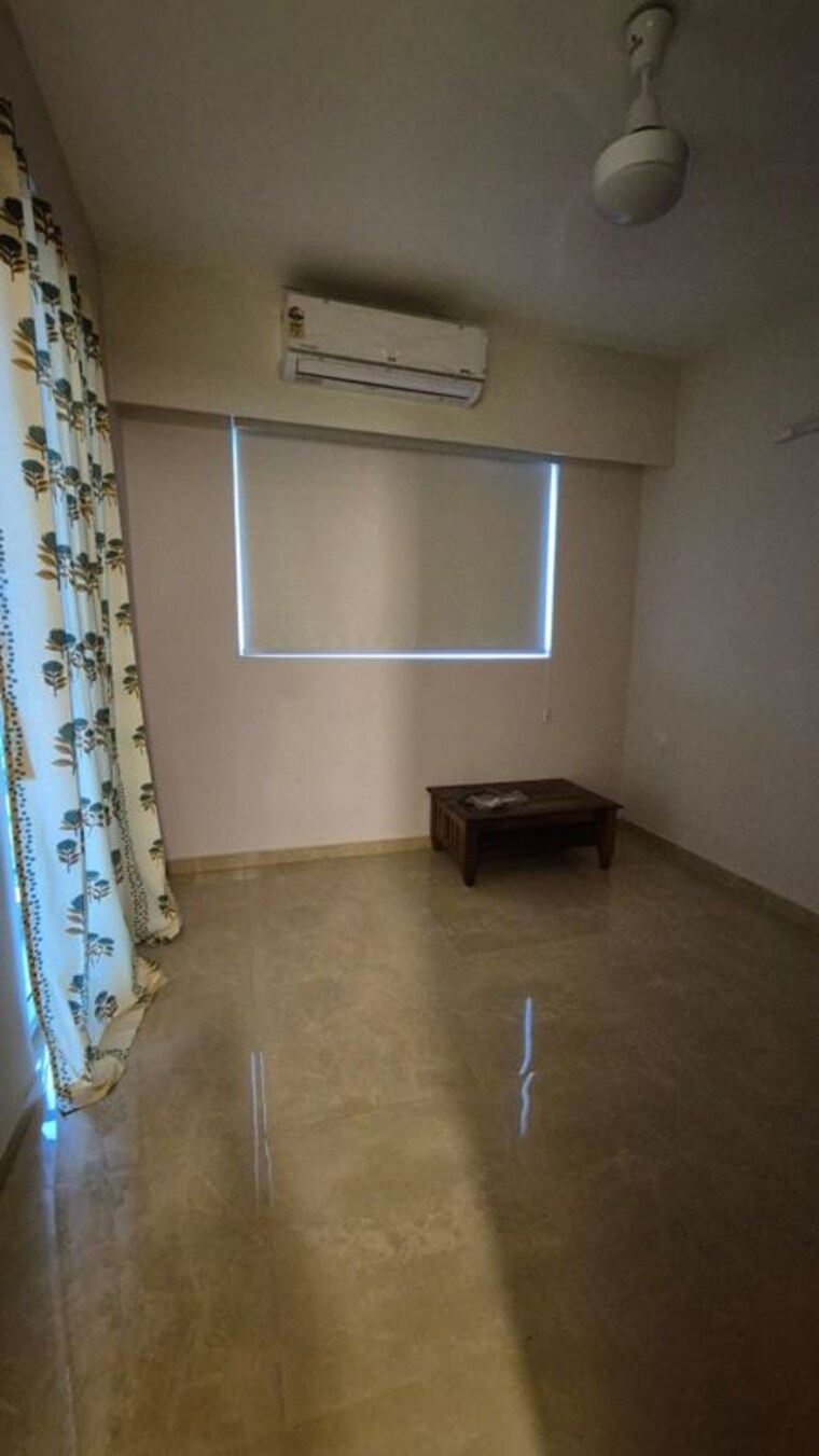 Bathroom, signature-global-park-4-and-5 3 Bedroom 1120 Sq.Ft. Builder Floor In Sohna Sector 36 Gurgaon 10716275
