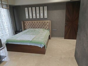 Bedroom in 3 BHK Apartment at Parmanand Wadi – for Sale