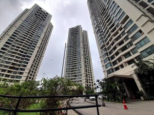 2.5 BHK Apartment – Exterior View View at Oberoi Realty Woods, Goregaon East - for Sale