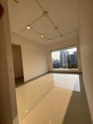 Room in 3 BHK Apartment at Byculla – for Sale