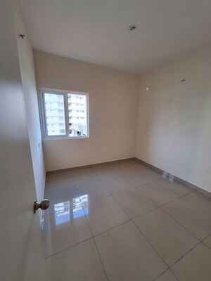2 BHK Apartment For Rent in TVS Emerald Jardin, Singasandra