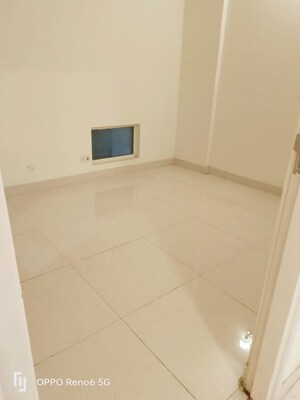 Room in 3 BHK Apartment at M3M Duo High, Sector 65 – for Sale