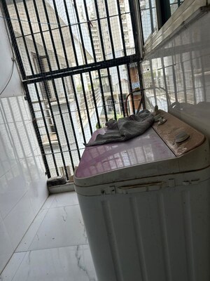 Balcony in 1 BHK Builder Floor at RWA Residential Society Sector 46, Sector 46 – for Rent