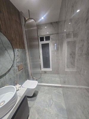 Bathroom in 3 BHK Apartment at Marathon Monte South, Byculla West – for Sale