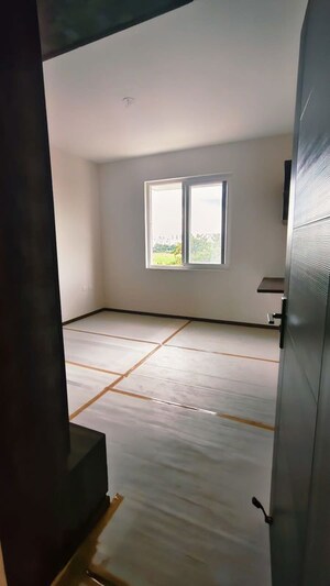 Room in 3.5 BHK Apartment at Adarsh Lakefront Phase 2, Marathahalli Orr – for Rent