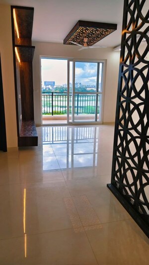 Room in 3.5 BHK Apartment at Adarsh Lakefront Phase 2, Marathahalli Orr – for Rent