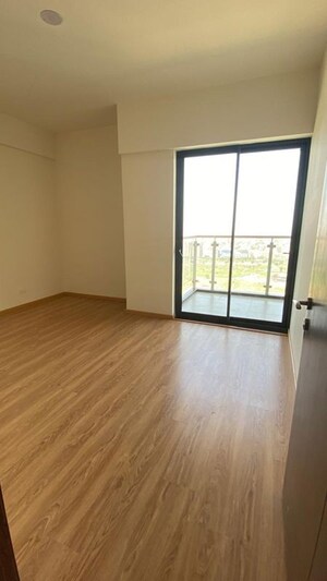 Room in 3 BHK Apartment at M3M Golf Estate, Sector 65 – for Rent