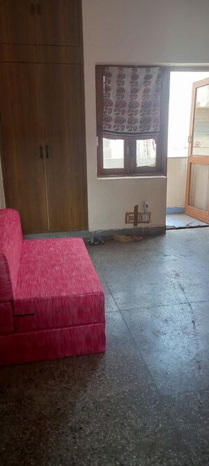 1 RK Apartment For Rent in Ip Extension