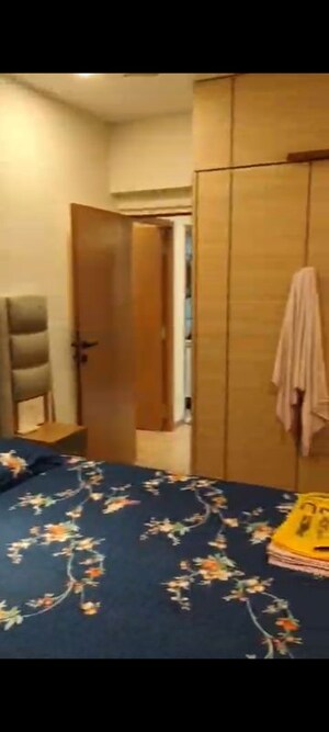 Bedroom in 2 BHK Apartment at Datta Parag Apartment, Andheri West – for Rent