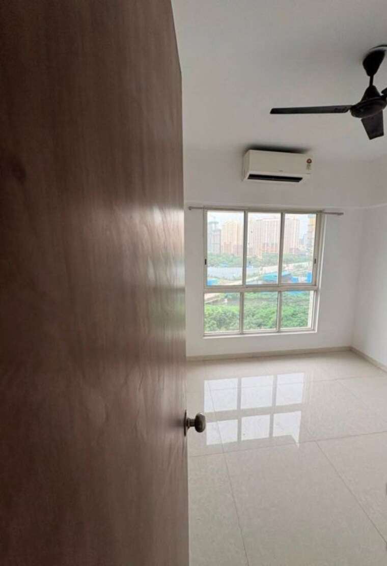 Room, lodha-amara 2 Bedroom 550 Sq.Ft. Apartment In Kolshet Road Thane 10716418