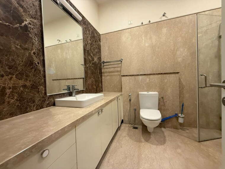 Kitchen, prestige-lakeside-habitat-villa 4 Bedroom 4934 Sq.Ft. Villa In Gunjur Bangalore 10716403