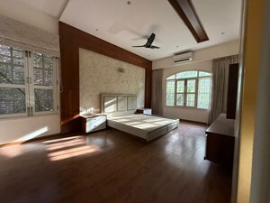 Bedroom in 4 BHK Villa at Prestige Lakeside Habitat Villa, Gunjur – for Rent