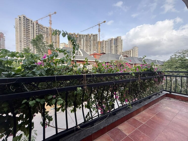 Exterior View, prestige-lakeside-habitat-villa 4 Bedroom 4934 Sq.Ft. Villa In Gunjur Bangalore 10716403