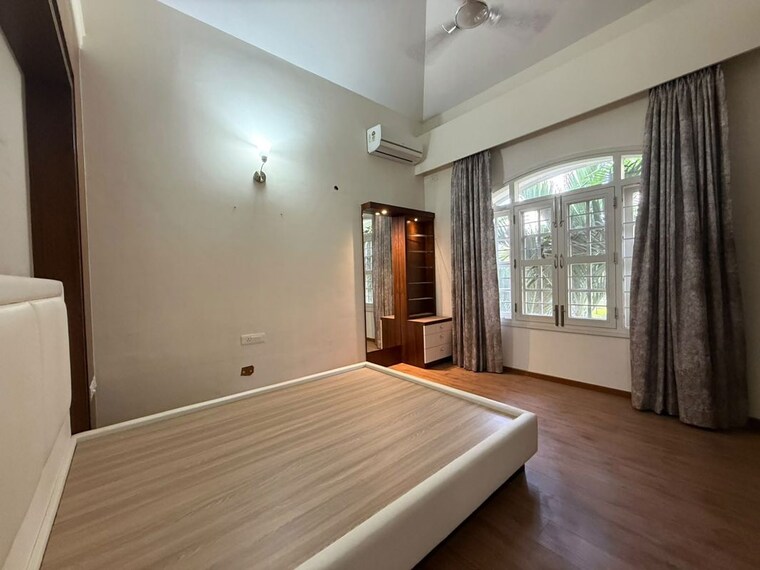 Room, prestige-lakeside-habitat-villa 4 Bedroom 4934 Sq.Ft. Villa In Gunjur Bangalore 10716403