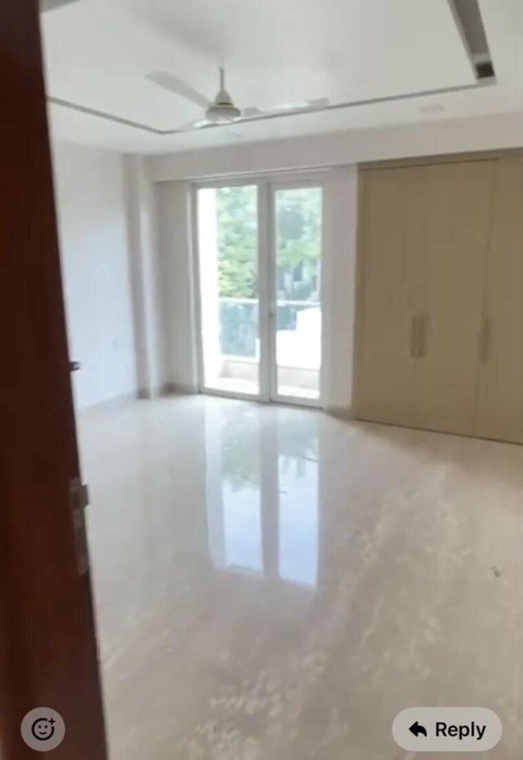 Room, panchsheel park 4 Bedroom 311 Sq.Yd. Builder Floor In Panchsheel Park Delhi 10716442