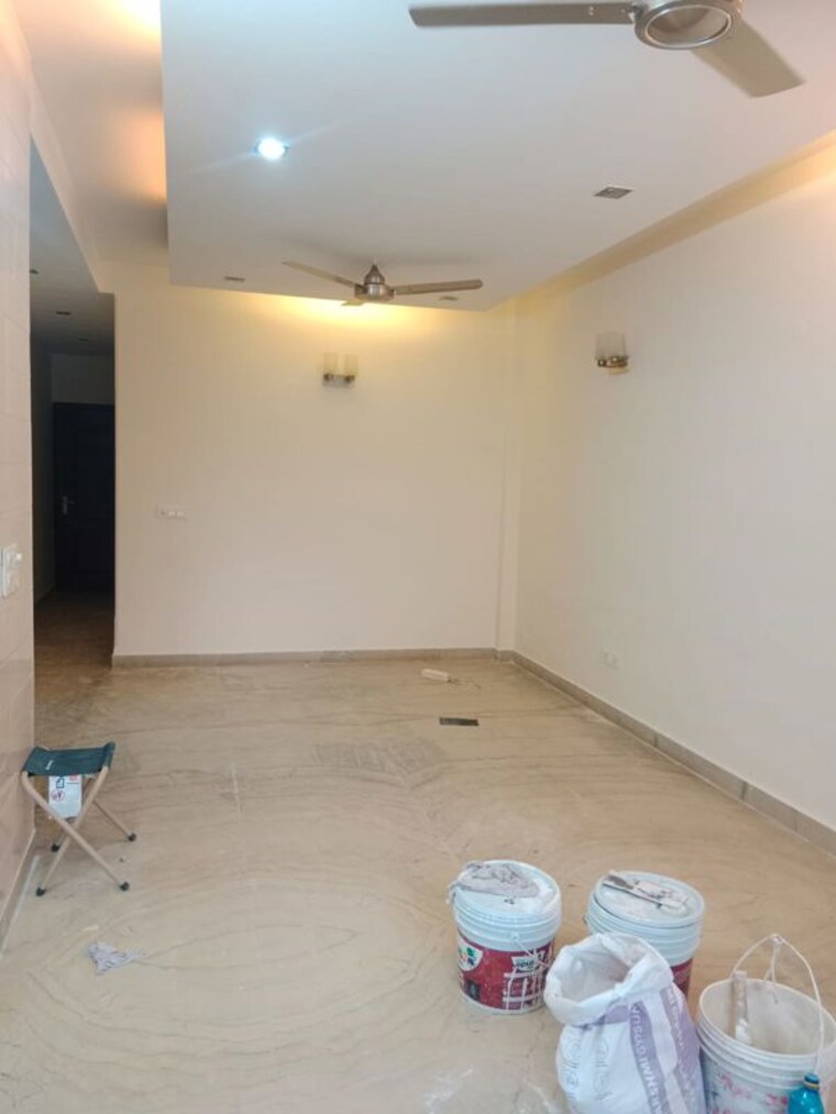Bathroom, unitech-south-city-ii 3 Bedroom 1500 Sq.Ft. Builder Floor In Sector 50 Gurgaon 10716445