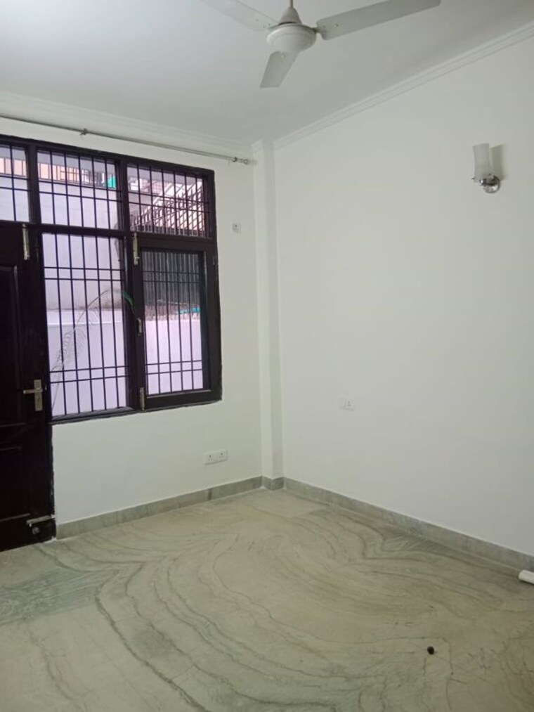 Room, unitech-south-city-ii 3 Bedroom 1500 Sq.Ft. Builder Floor In Sector 50 Gurgaon 10716445