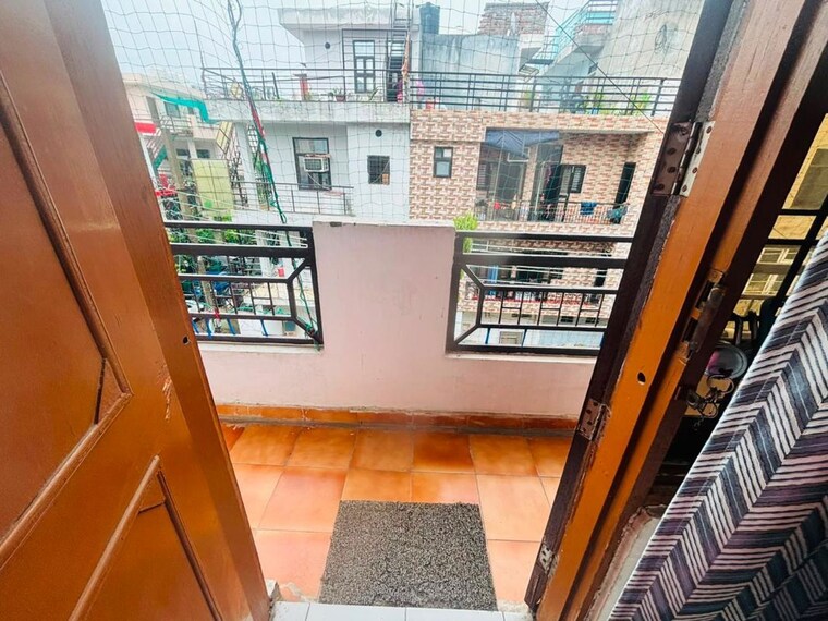 Balcony, sector 43 1 RK 115 Sq.Yd. Builder Floor In Sector 43 Gurgaon 10716443