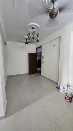 2 BHK Apartment – Entrance View at Dilshad Colony - for Sale