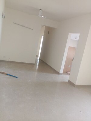 Room in 3 BHK Apartment at Emaar Emerald Estate, Sector 65 – for Sale