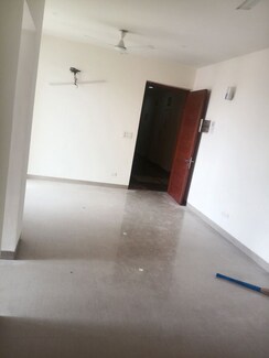 3 BHK +Apartment For Sale in Emaar Emerald Estate