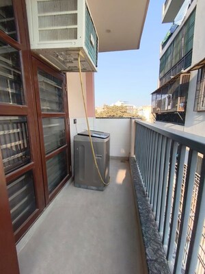 Balcony in 3 BHK Builder Floor at Sector 57 – for Rent