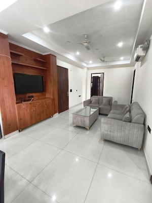 Bedroom in 3 BHK Builder Floor at Sector 57 – for Rent