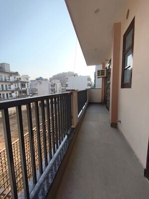 Balcony in 3 BHK Builder Floor at Sector 57 – for Rent