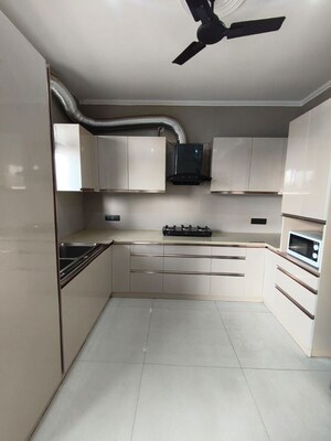 Kitchen in 3 BHK Builder Floor at Sector 57 – for Rent