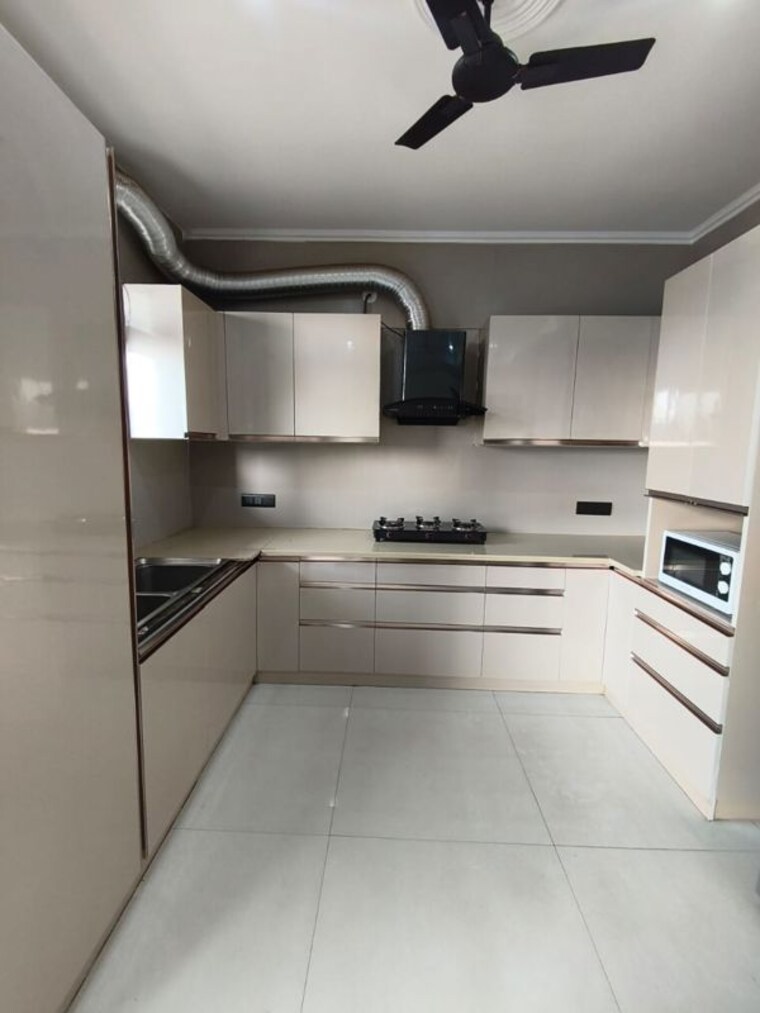 Kitchen, sector 57 3 Bedroom 2200 Sq.Ft. Builder Floor In Sector 57 Gurgaon 10716500
