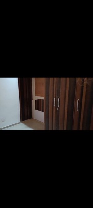 Room in 2.5 BHK Apartment at KW Srishti, Raj Nagar Extension – for Sale