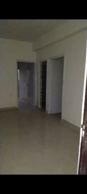 Room in 2 BHK Apartment at Shree Energy Classic Homes, Raj Nagar Extension – for Rent