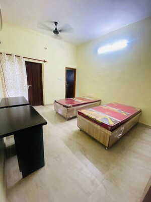 Bedroom in  Pg at Vineet Khand – for Rent