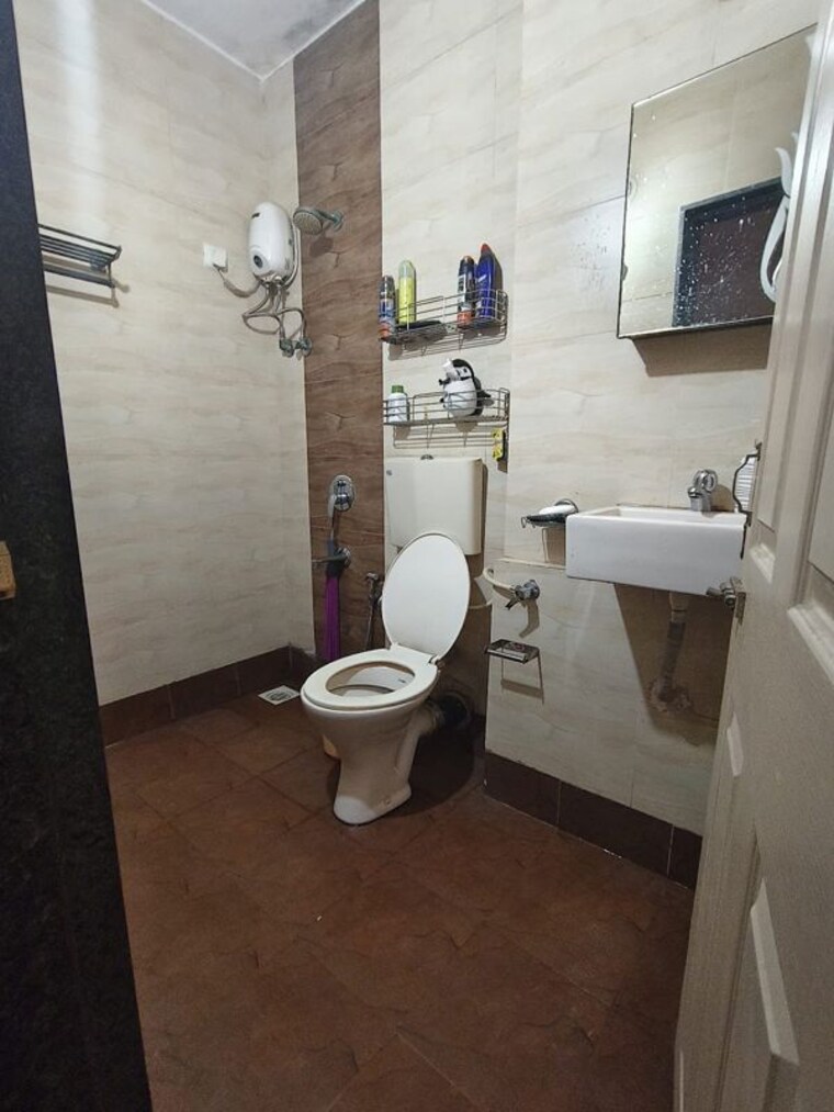 Bathroom, tilak-safalya 2 Bedroom 724 Sq.Ft. Apartment In Tilak Nagar Mumbai 10716537
