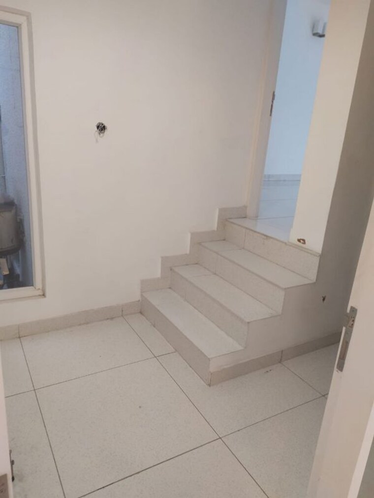 undefined, greater kailash ii 3 Bedroom 350 Sq.Yd. Builder Floor In Greater Kailash ii Delhi 10716555