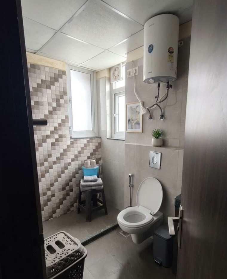 Bathroom, bptp-park-generations 3 Bedroom 1813 Sq.Ft. Apartment In Sector 37d Gurgaon 10711825