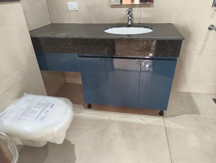 Bathroom, rishita-mulberry-heights 3 Bedroom 1832 Sq.Ft. Apartment In Sushant Golf City Lucknow 10716571