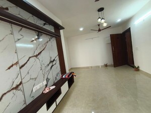 Room in 3 BHK Apartment at Rishita Mulberry Heights, Sushant Golf City – for Rent