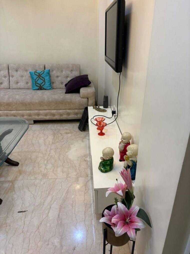 undefined, hemkunt colony 3 Bedroom 180 Sq.Yd. Builder Floor In Hemkunt Colony Delhi 10716580
