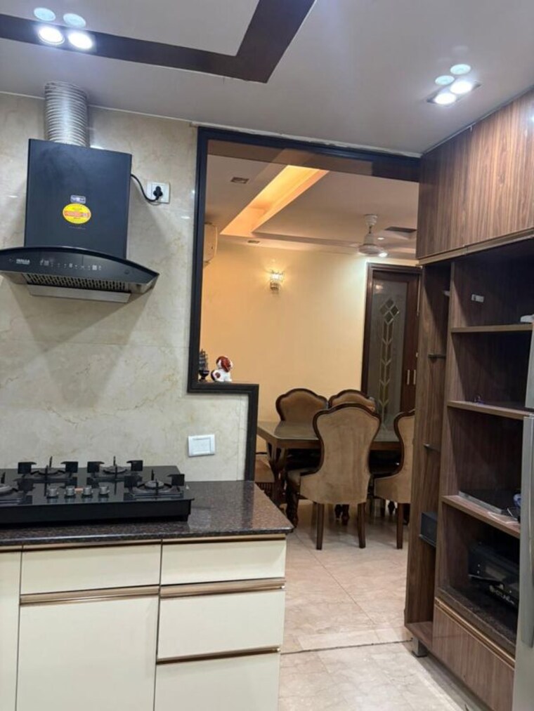 Team Area, hemkunt colony 3 Bedroom 180 Sq.Yd. Builder Floor In Hemkunt Colony Delhi 10716580