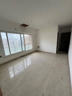 Room in 4 BHK Apartment at ND Palai Towers, Goregaon West – for Rent
