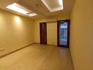 Room in 3 BHK Builder Floor at Greater Kailash I – for Rent