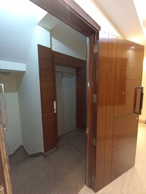 Room in 3 BHK Builder Floor at Greater Kailash I – for Rent