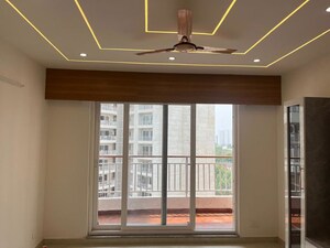 Room in 3.5 BHK Apartment at Rishita Mulberry Heights, Sushant Golf City – for Rent