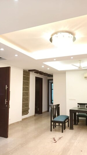 Room in 3 BHK Builder Floor at Defence Colony – for Sale