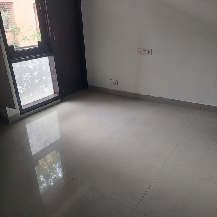 Room, safdarjung enclave 3 Bedroom 200 Sq.Yd. Builder Floor In Safdarjung Enclave Delhi 10708719